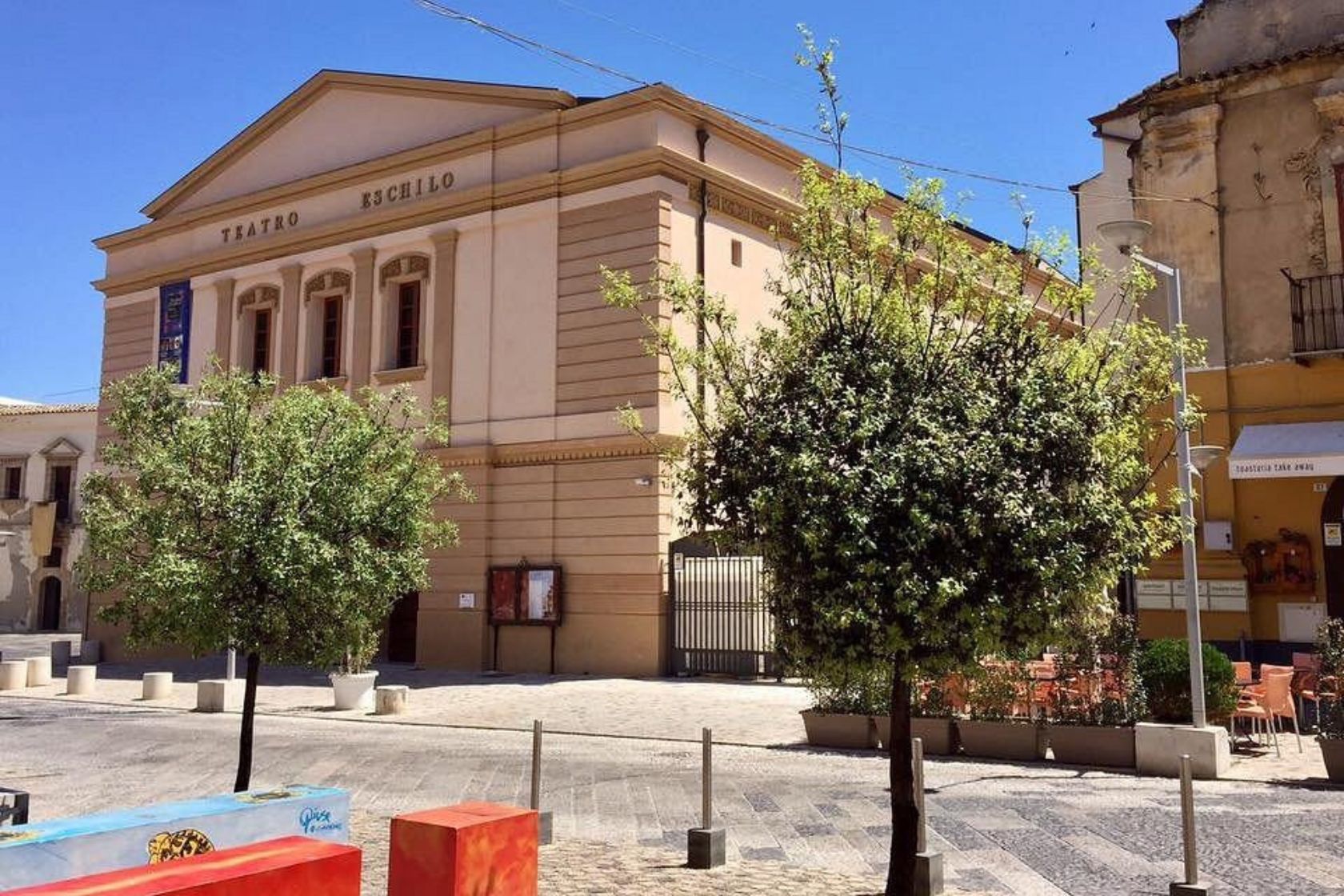News_Al Teatro Eschilo di Gela la Lectio del Rettore Bruno Botta La chimica dei prodotti naturali