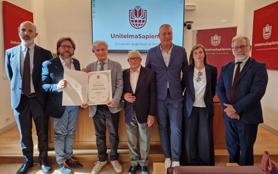 Cerimonia di consegna della pergamena alla memoria di Daniela Buono
